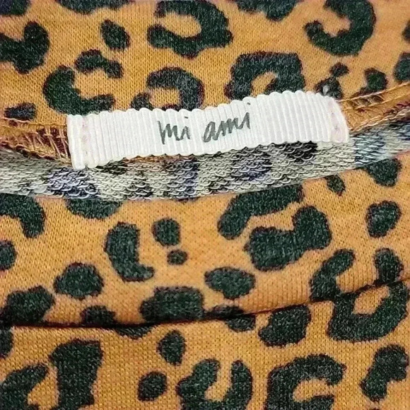 Francescas Mi Ami Cheetah Babydoll Top - Picture 3 of 4